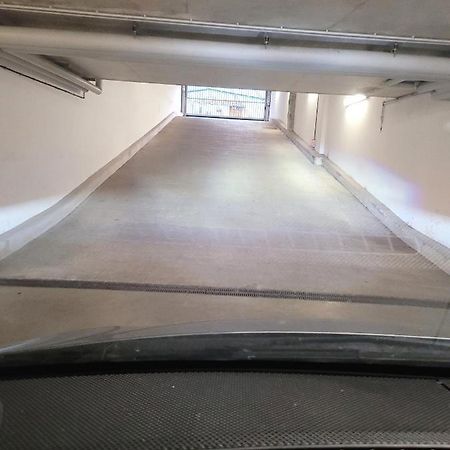 III Appart 2 Pieces, Neuf 200 M De Gare Parking Netflix Evry Courcouronnes Eksteriør billede
